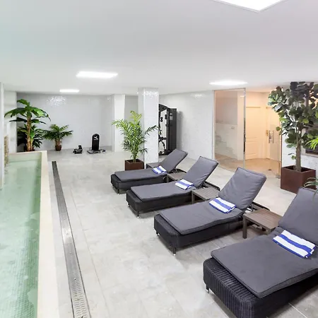 Villa Molineros - 8 Bedroom Marbella